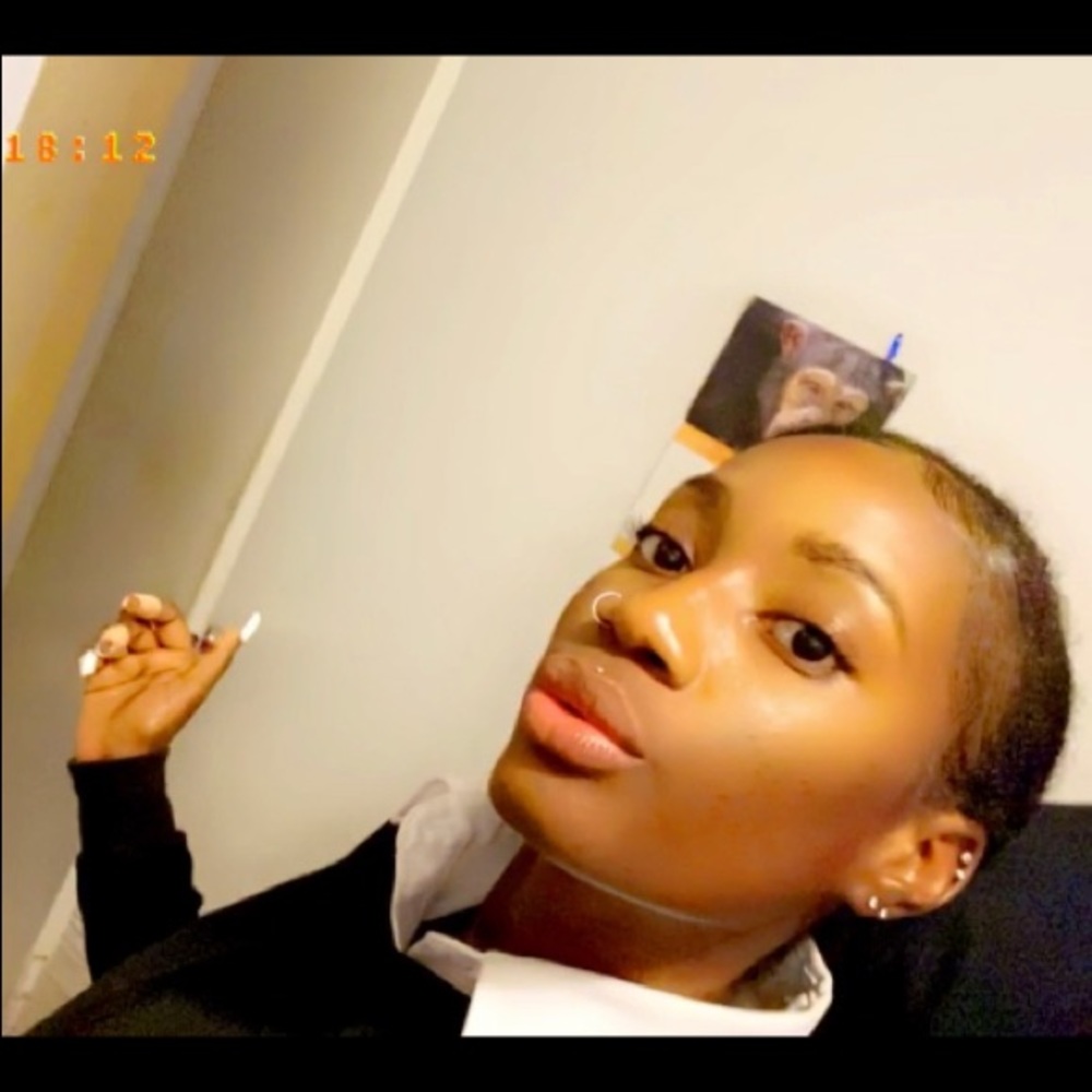 Meet your Posher, Lestika